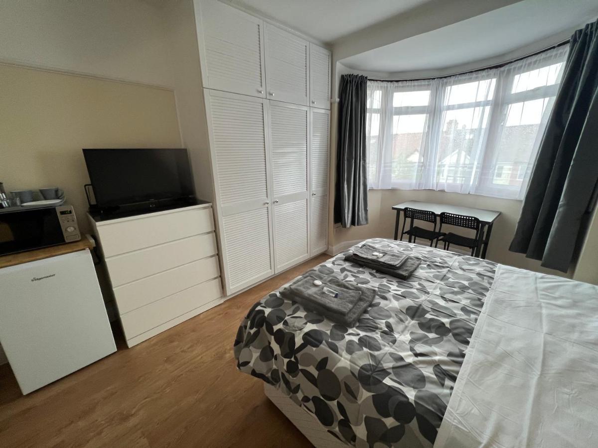 North West Lodge Guest House لندن المظهر الخارجي الصورة