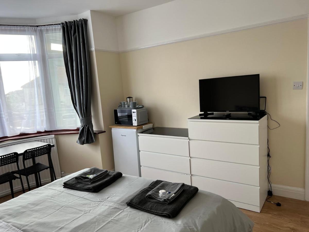 North West Lodge Guest House لندن المظهر الخارجي الصورة