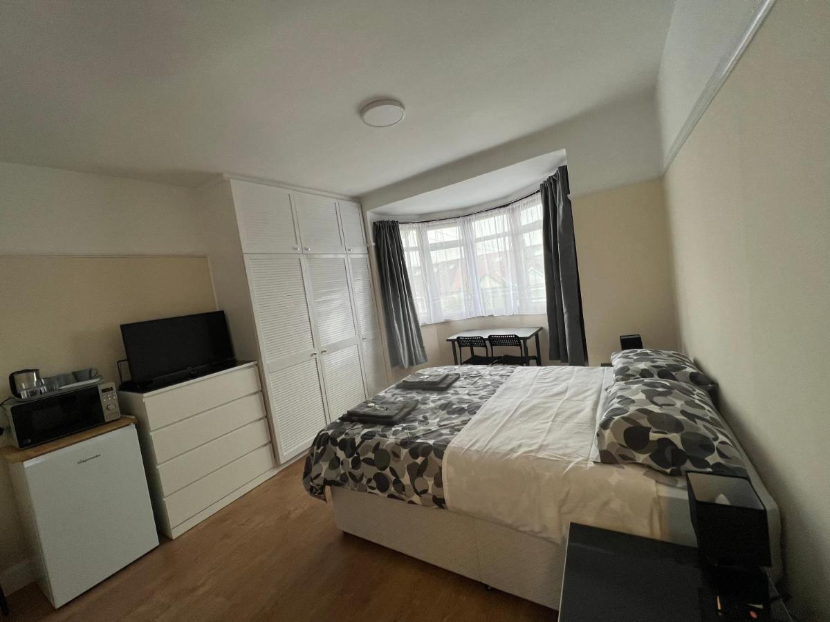 North West Lodge Guest House لندن المظهر الخارجي الصورة